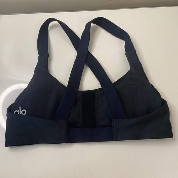 ALO Yoga Classic Black Sports Bra - Picture 4 of 9